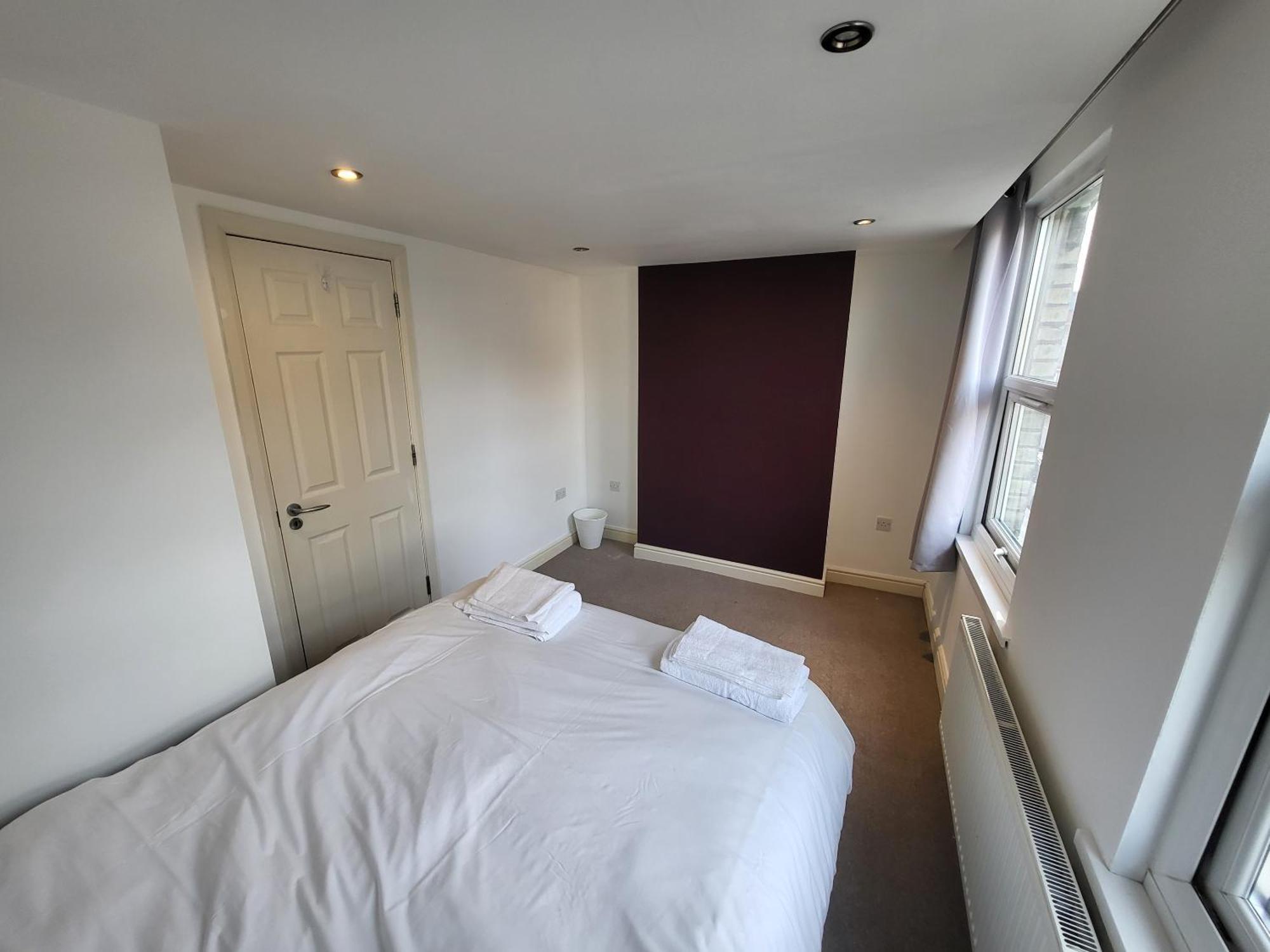 Апартаменты Large 4 Bedroom House In