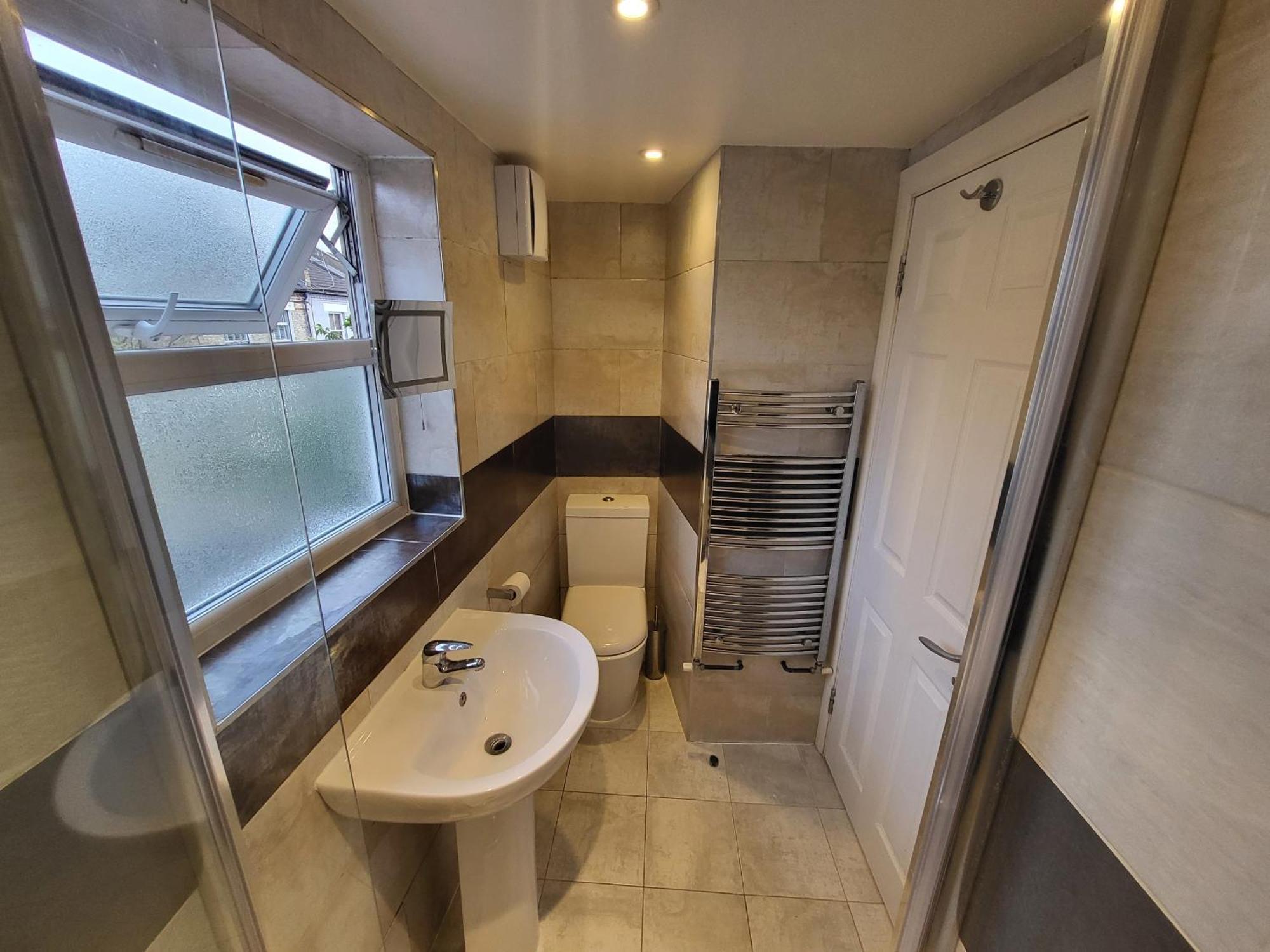 Large 4 Bedroom House In Appartamento *